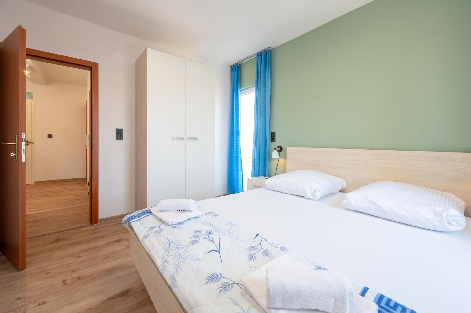 Apartments Zdravko Trogir Exteriör bild