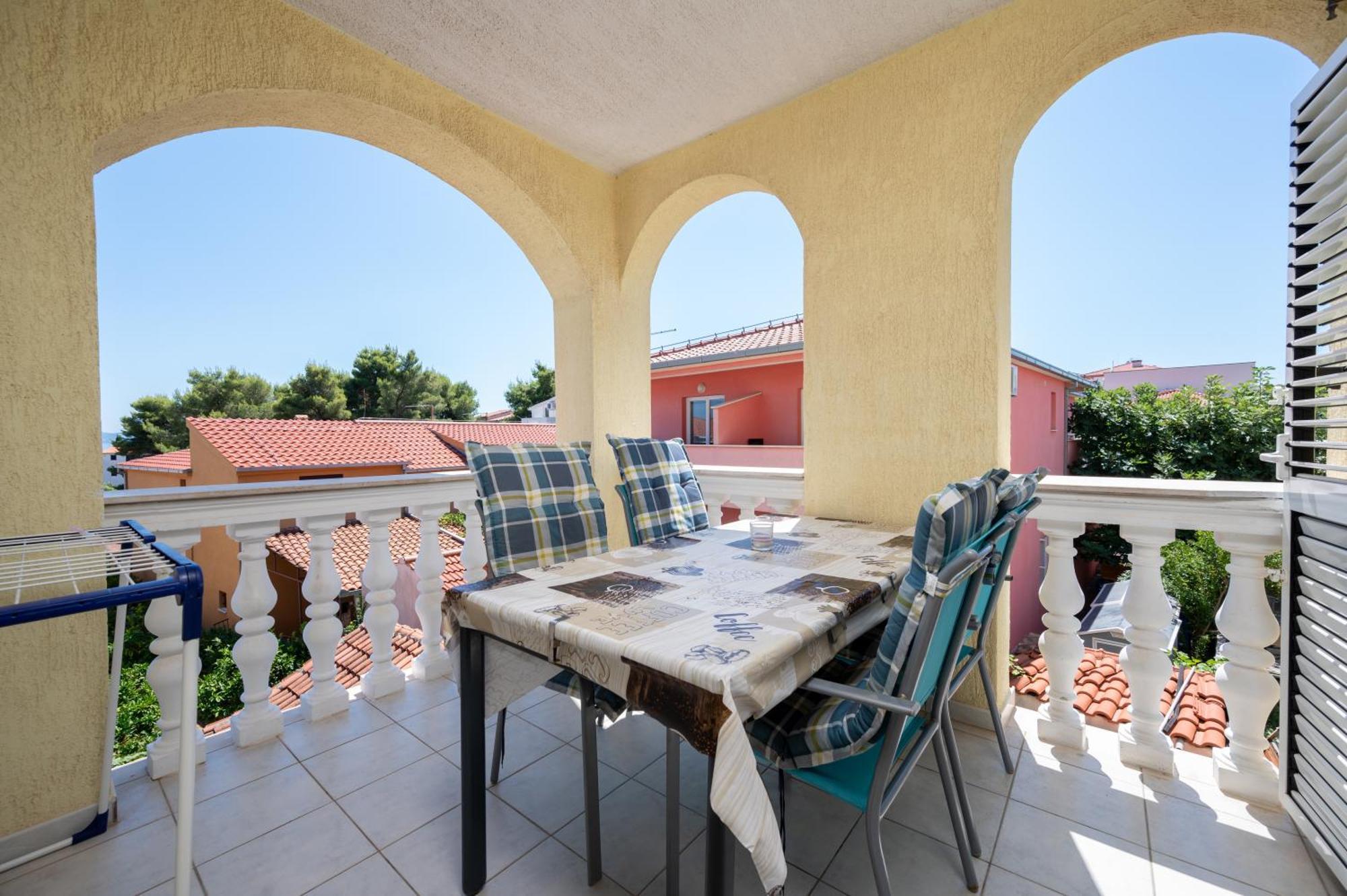 Apartments Zdravko Trogir Exteriör bild