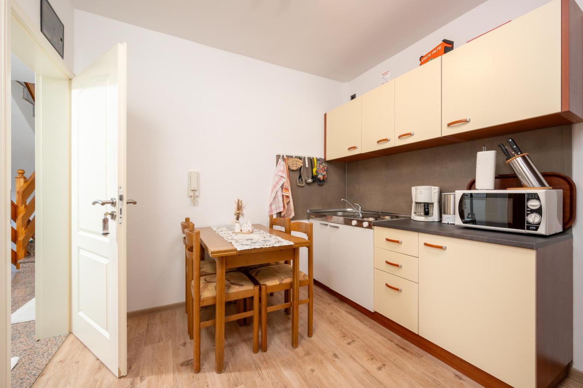 Apartments Zdravko Trogir Rum bild