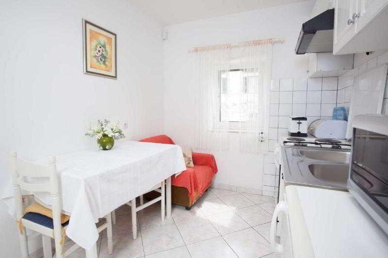 Apartments Zdravko Trogir Exteriör bild