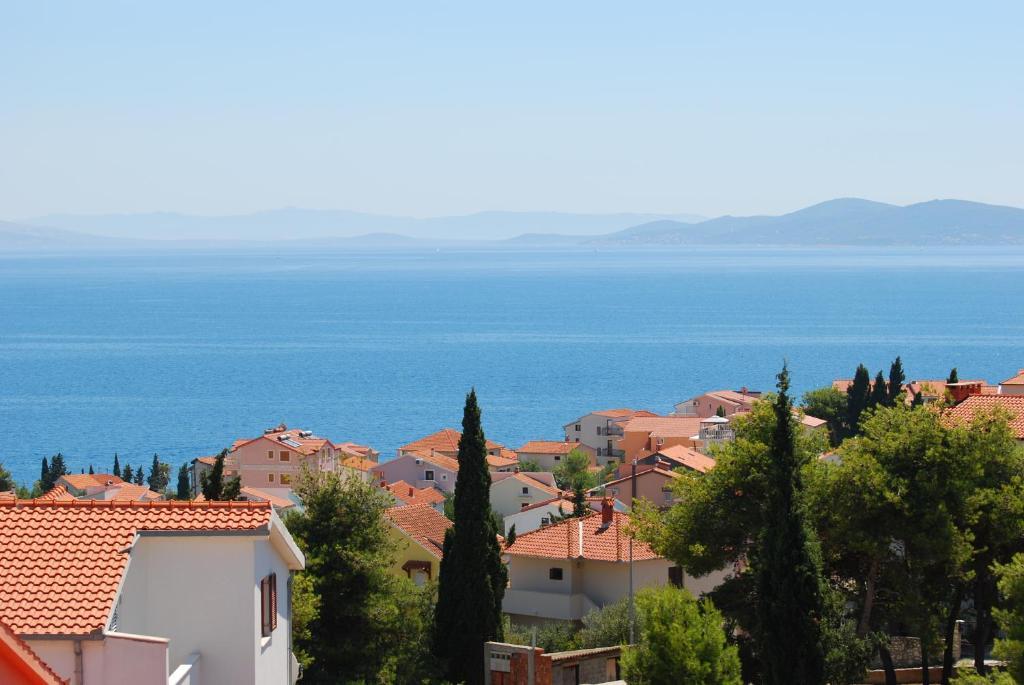 Apartments Zdravko Trogir Exteriör bild